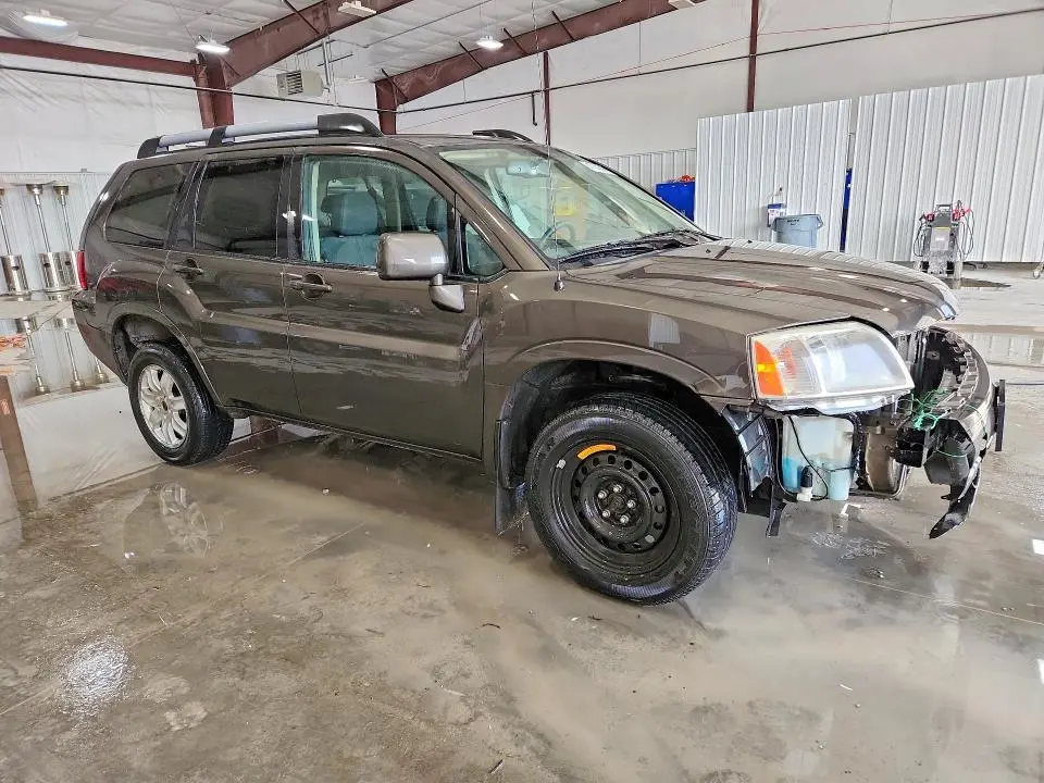 2011 MITSUBISHI ENDEAVOR LS  