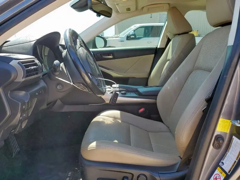 2017 LEXUS IS 200T  