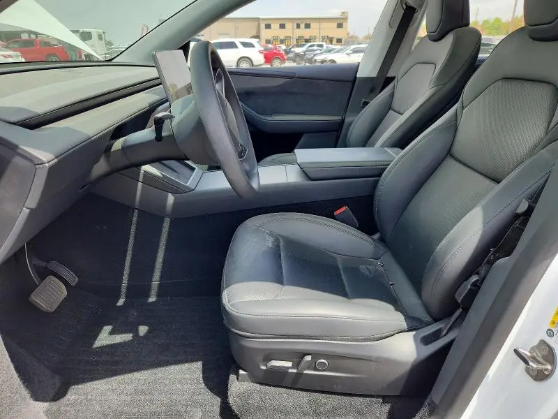 2026 TESLA MODEL Y   