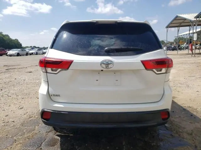 2018 TOYOTA HIGHLANDER LE  