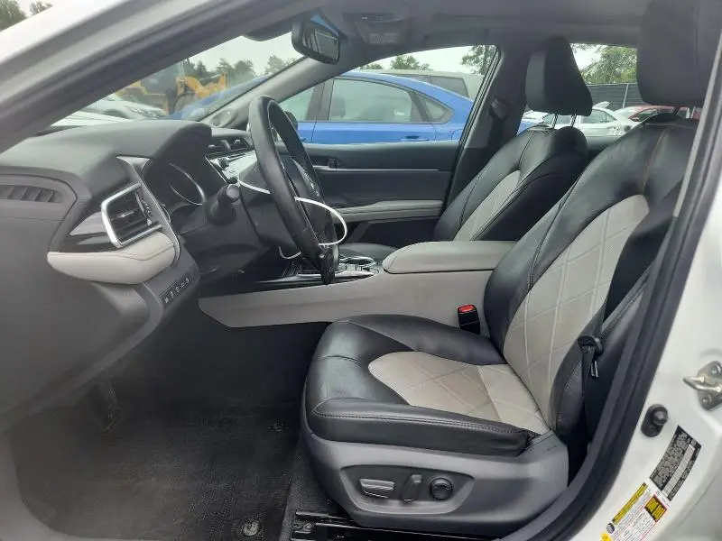 2018 TOYOTA CAMRY XLE V6  