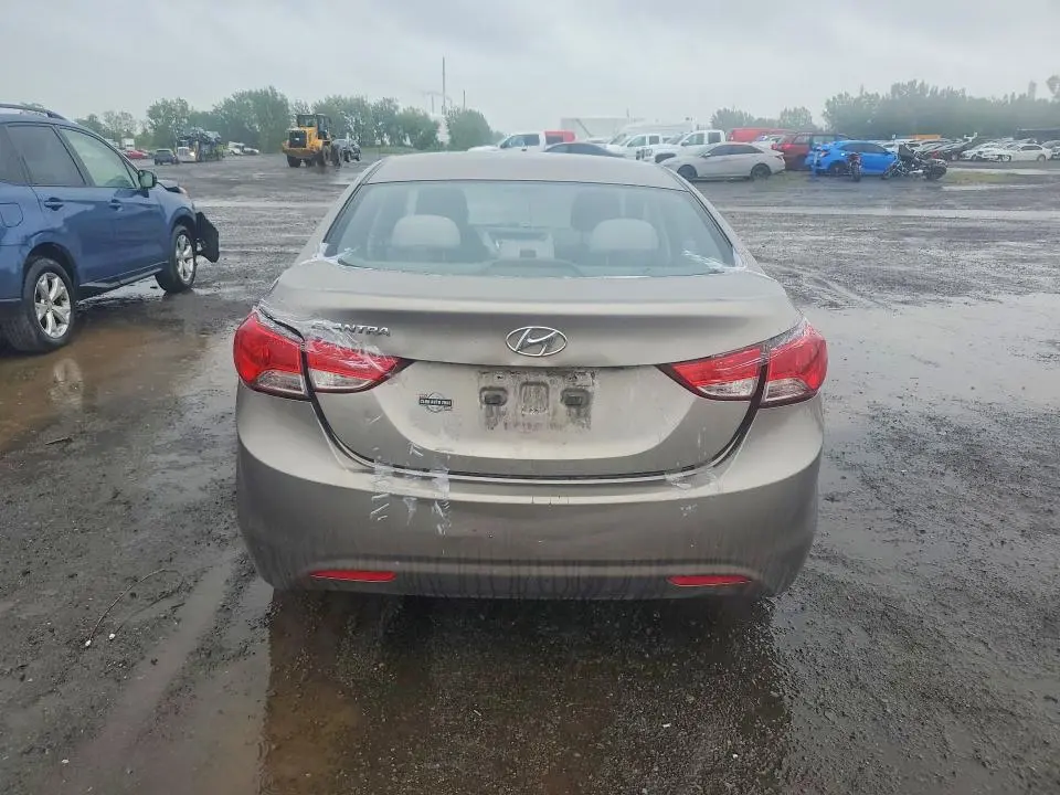 2011 HYUNDAI ELANTRA GLS  