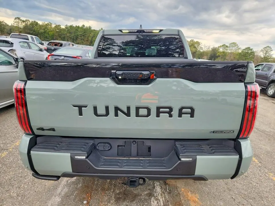 2025 TOYOTA TUNDRA CREWMAX PLATINUM  
