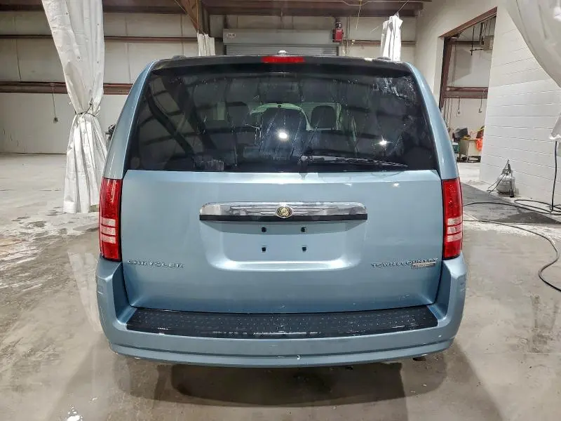 2010 CHRYSLER TOWN & COUNTRY TOURING  