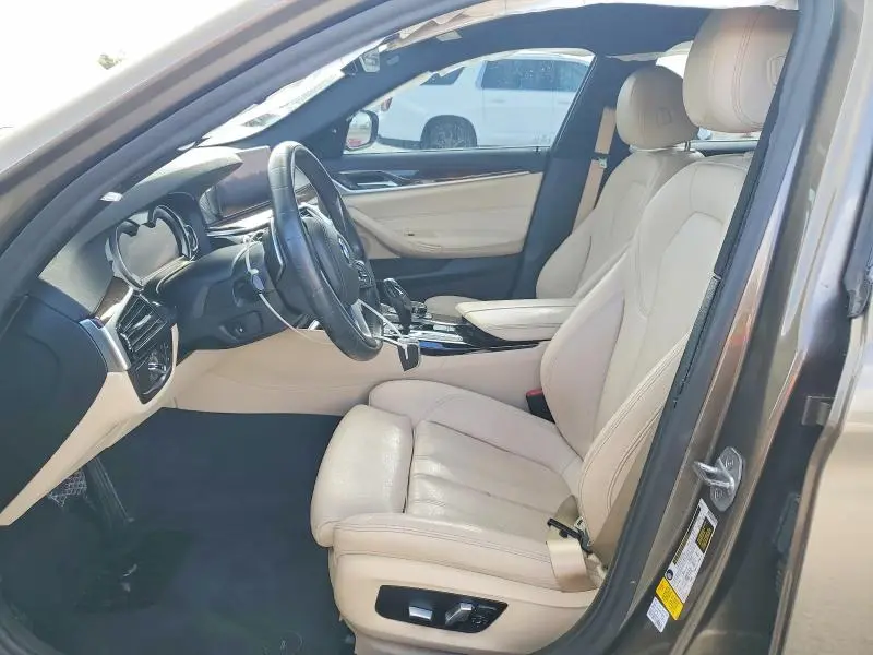 2019 BMW 530 I  
