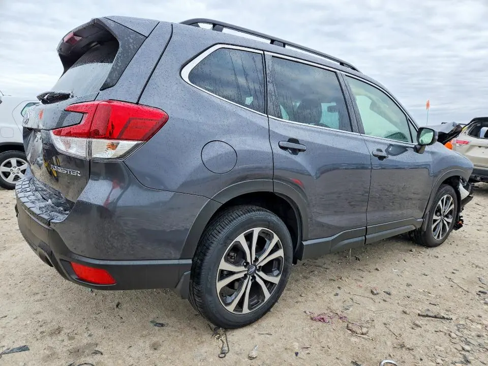 2023 SUBARU FORESTER LIMITED  