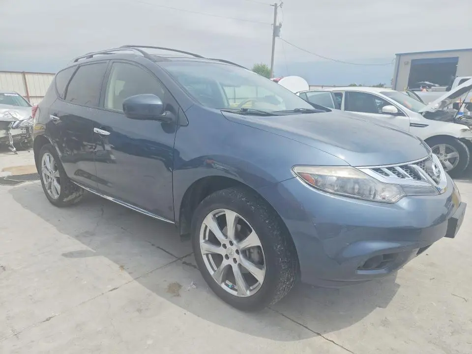 2014 NISSAN MURANO LE  