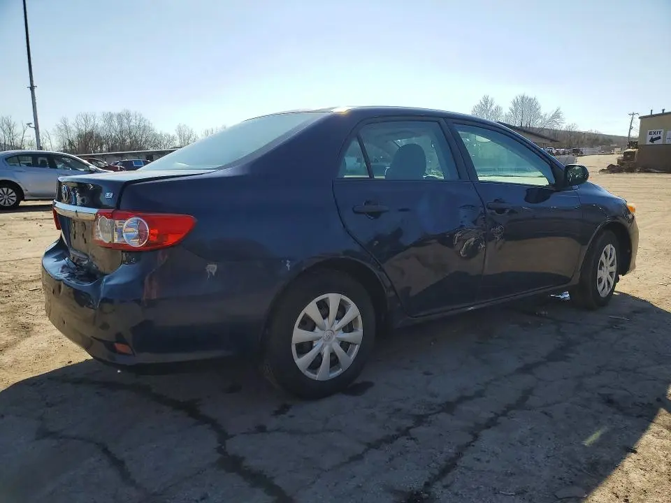 2011 TOYOTA COROLLA LE  