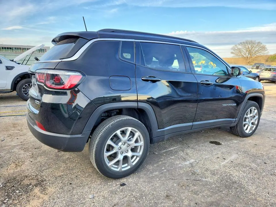 2022 JEEP COMPASS   