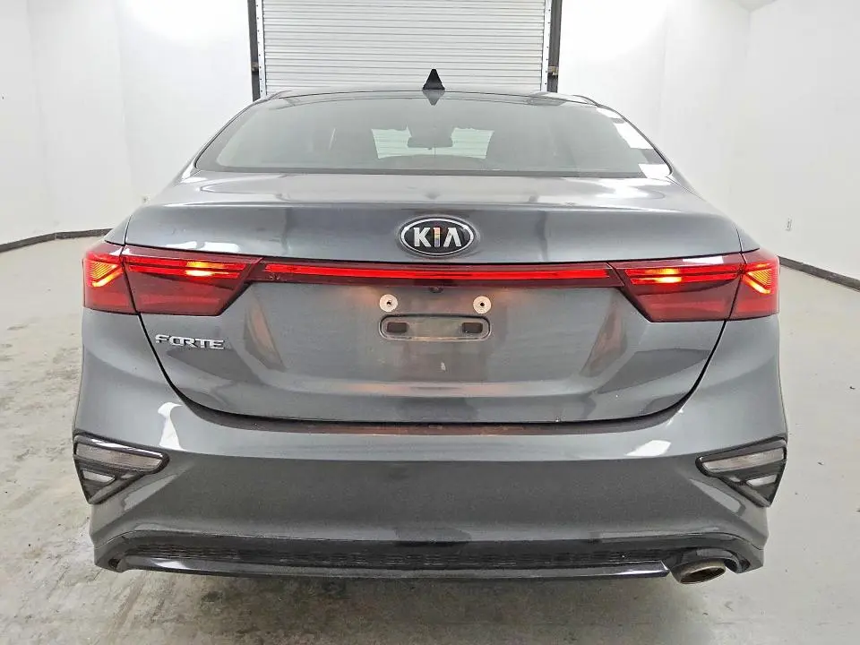 2020 KIA FORTE LXS  