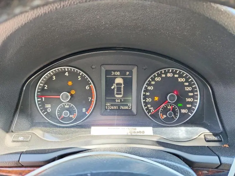 2012 VOLKSWAGEN EOS LUX  