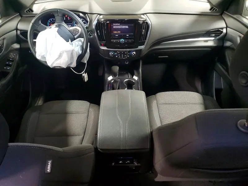 2023 CHEVROLET TRAVERSE LT  