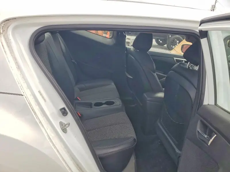 2015 HYUNDAI VELOSTER BASE  