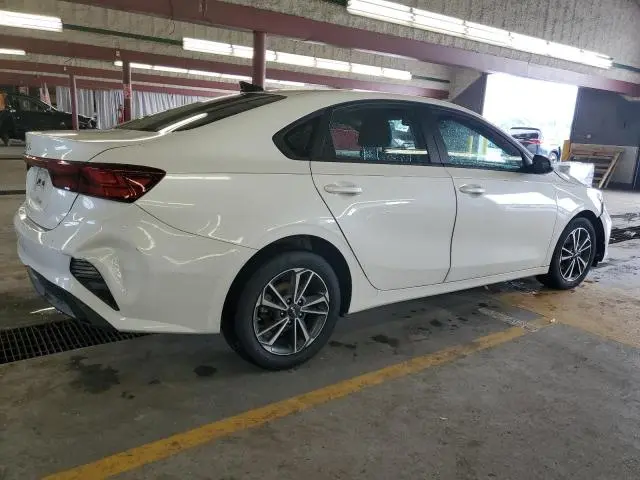 2023 KIA FORTE LX  