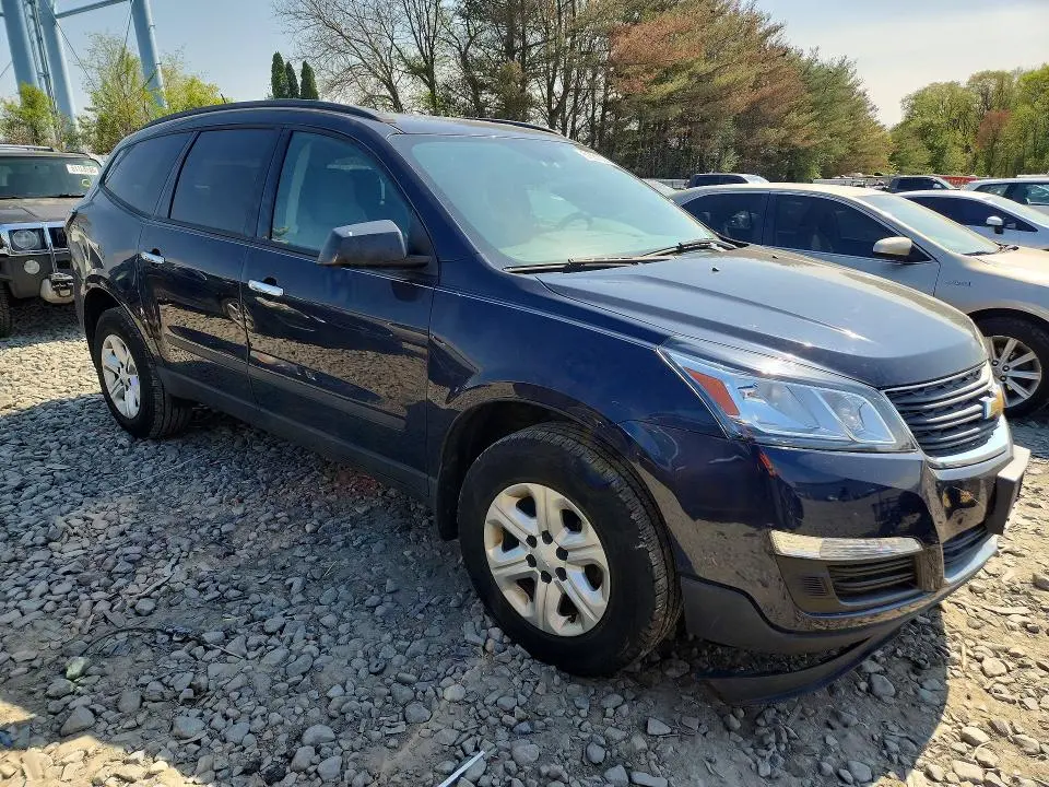 2015 CHEVROLET TRAVERSE LS  