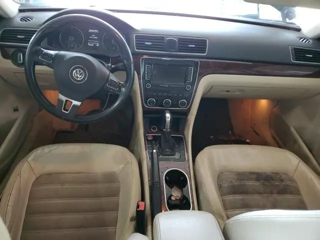 2013 VOLKSWAGEN PASSAT SEL  