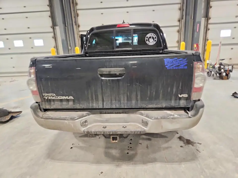 2015 TOYOTA TACOMA V6  
