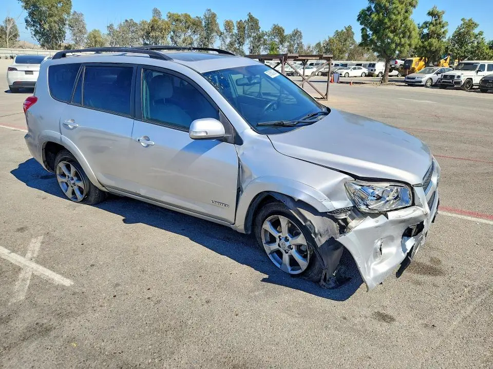2010 TOYOTA RAV4 LIMITED  