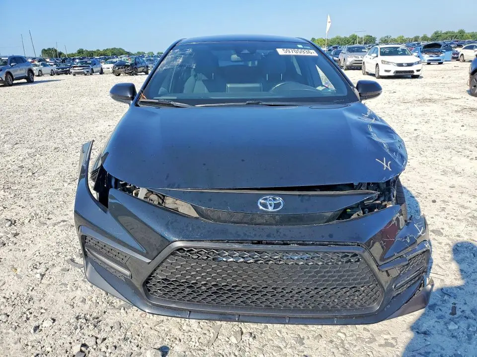 2020 TOYOTA COROLLA SE  