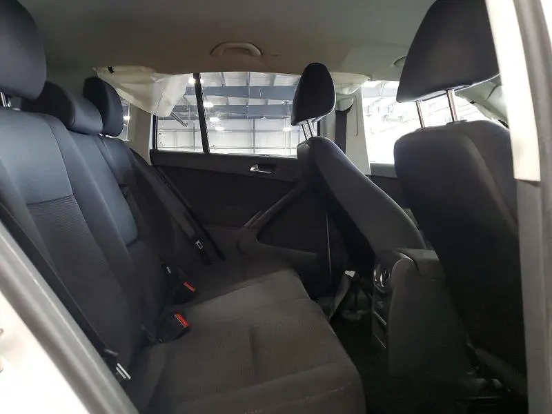 2017 VOLKSWAGEN TIGUAN S  