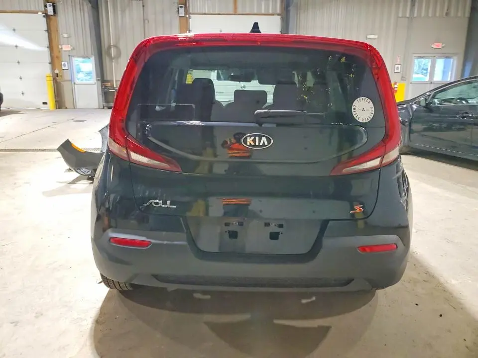 2021 KIA SOUL S  