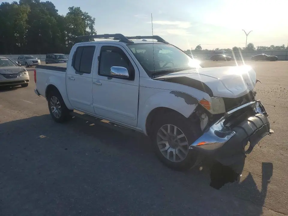 2012 NISSAN FRONTIER S  
