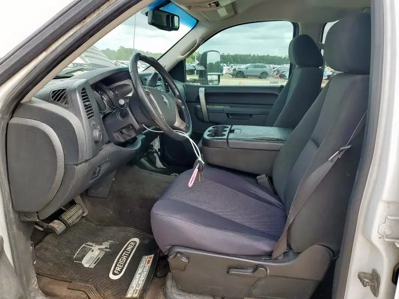 2013 CHEVROLET SILVERADO C2500 HEAVY DUTY LT  