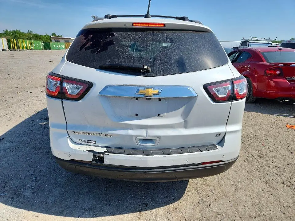 2017 CHEVROLET TRAVERSE LT  