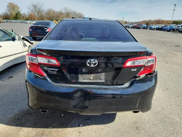 2013 TOYOTA CAMRY SE  