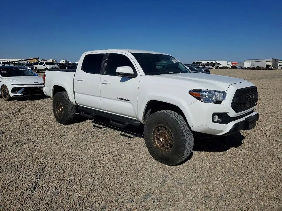 2023 TOYOTA TACOMA SR5 V6  
