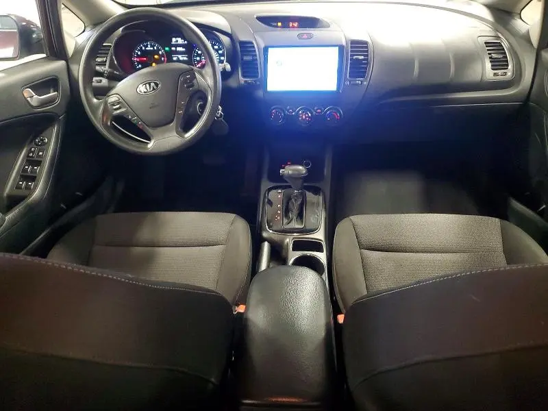 2017 KIA FORTE LX  