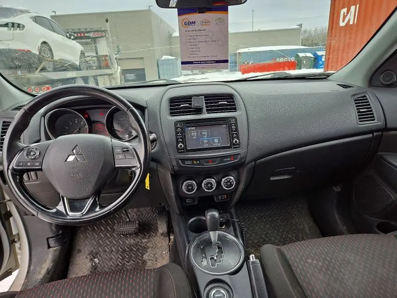 2017 MITSUBISHI RVR SE  