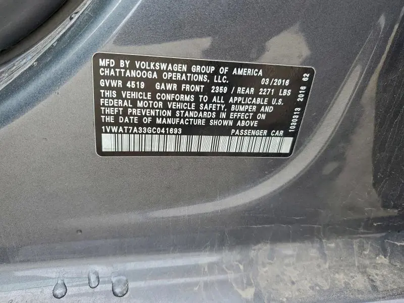 2016 VOLKSWAGEN PASSAT S  