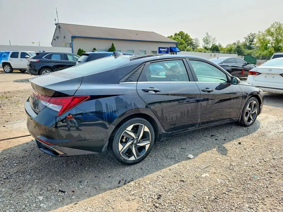 2022 HYUNDAI ELANTRA LIMITED  