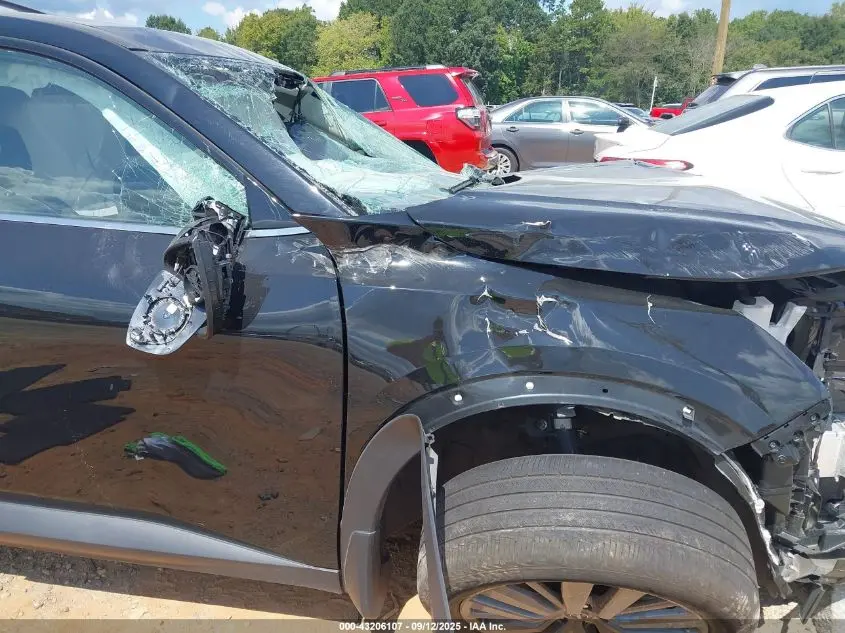 2024 NISSAN PATHFINDER SL FWD