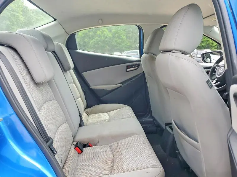 2019 TOYOTA YARIS LE  
