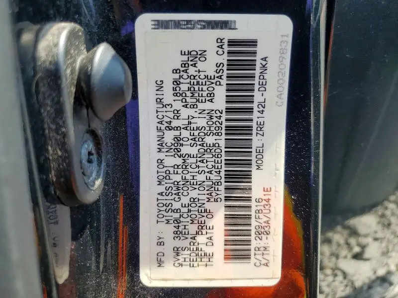 2013 TOYOTA COROLLA LE  