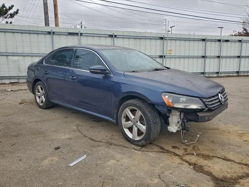 2012 VOLKSWAGEN PASSAT SE  
