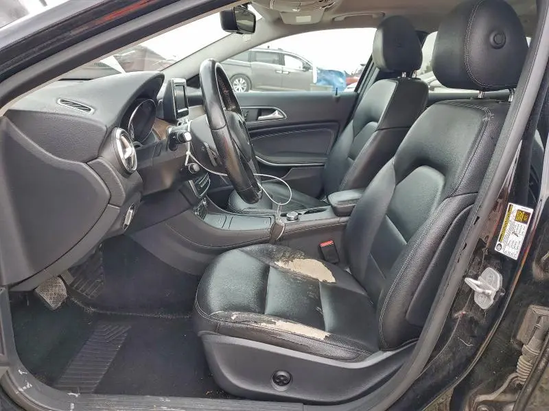 2015 MERCEDES-BENZ GLA 250  