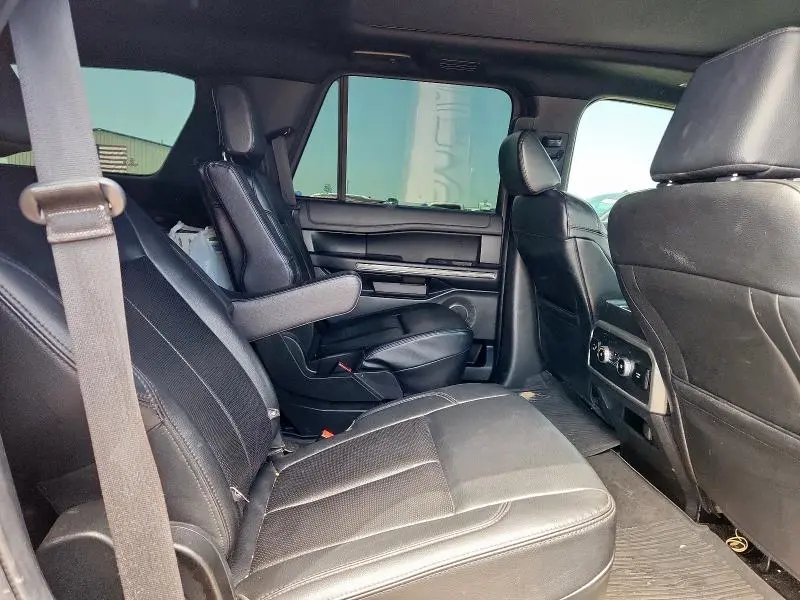 2021 FORD EXPEDITION XLT  