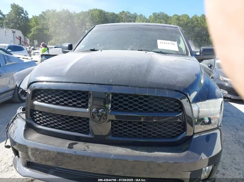 2018 RAM 1500 EXPRESS  4X4 6'4 BOX