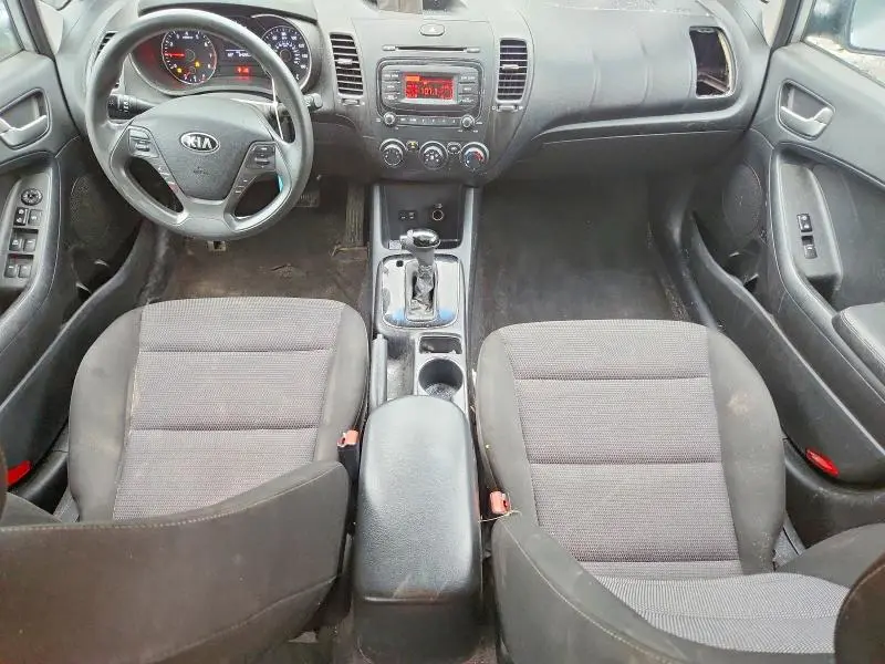 2017 KIA FORTE LX  