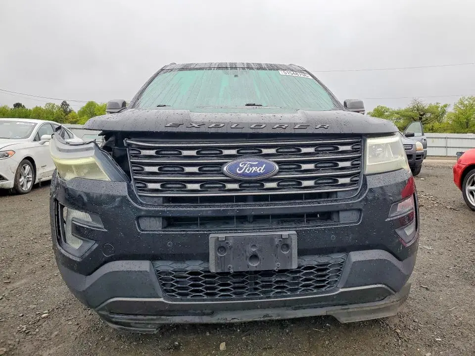 2017 FORD EXPLORER XLT  