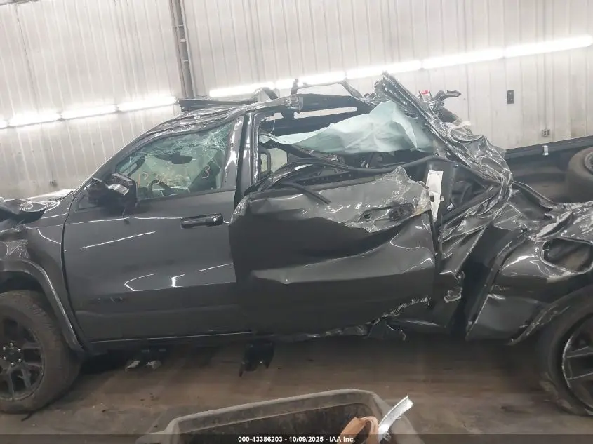 2021 RAM 1500 LARAMIE  4X4 5'7 BOX