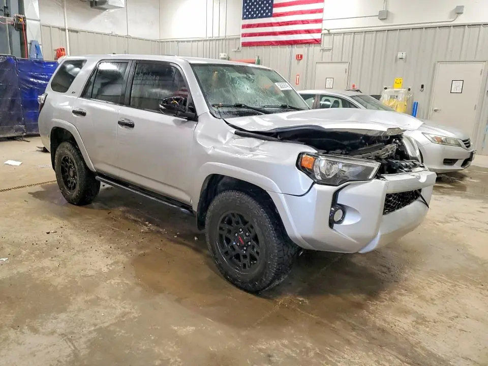 2018 TOYOTA 4RUNNER SR5 PREMIUM  