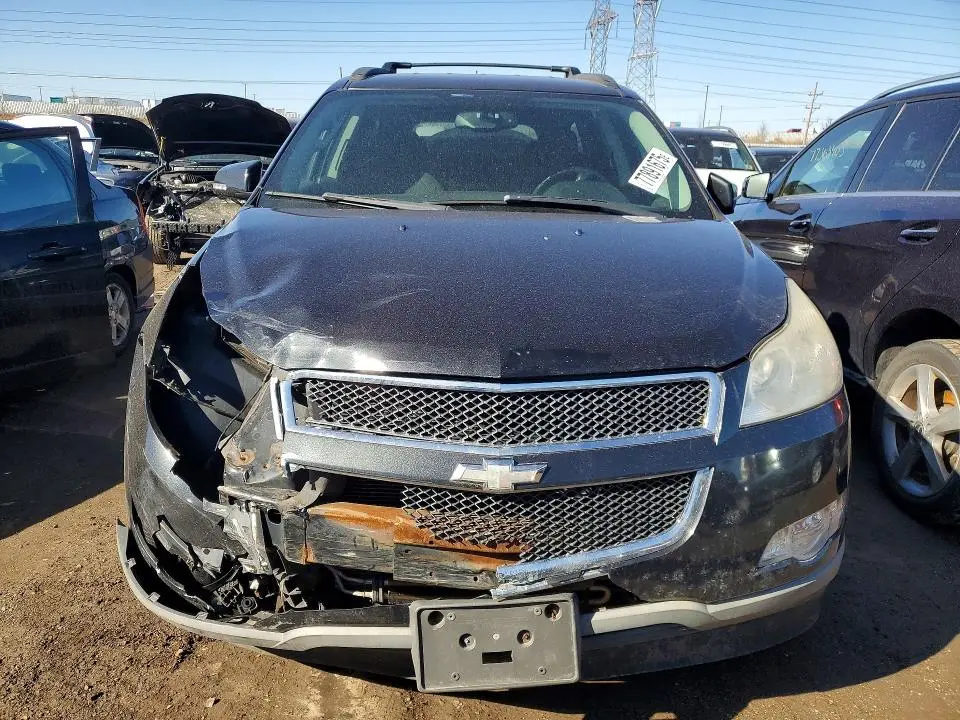 2010 CHEVROLET TRAVERSE LT  