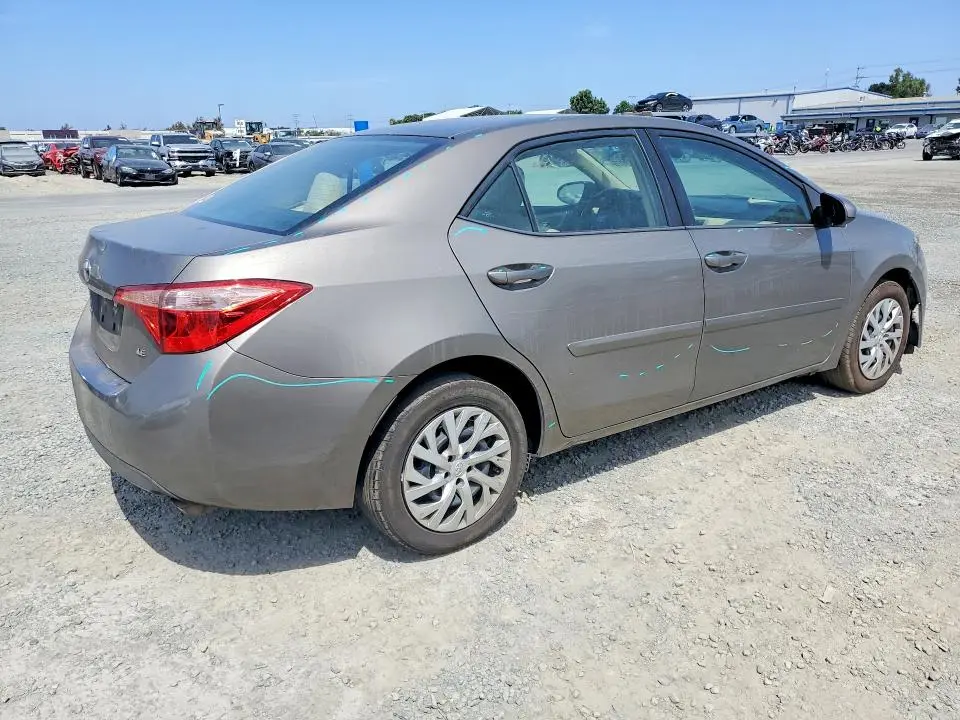 2018 TOYOTA COROLLA LE  