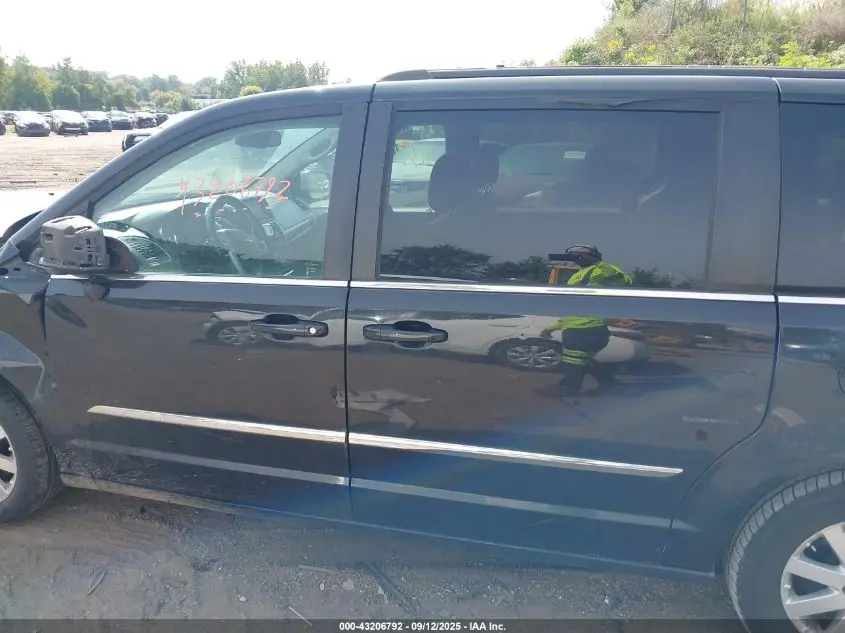 2014 CHRYSLER TOWN & COUNTRY TOURING