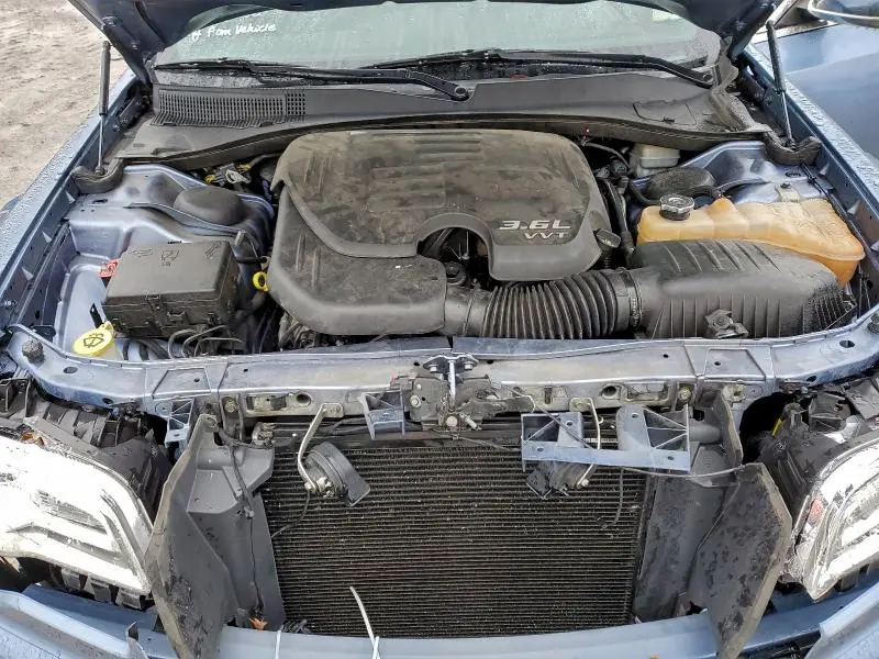 2011 CHRYSLER 300 LIMITED  