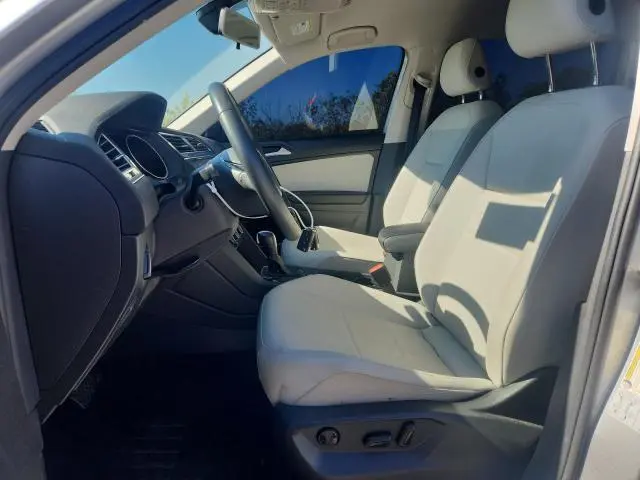 2020 VOLKSWAGEN TIGUAN SE  